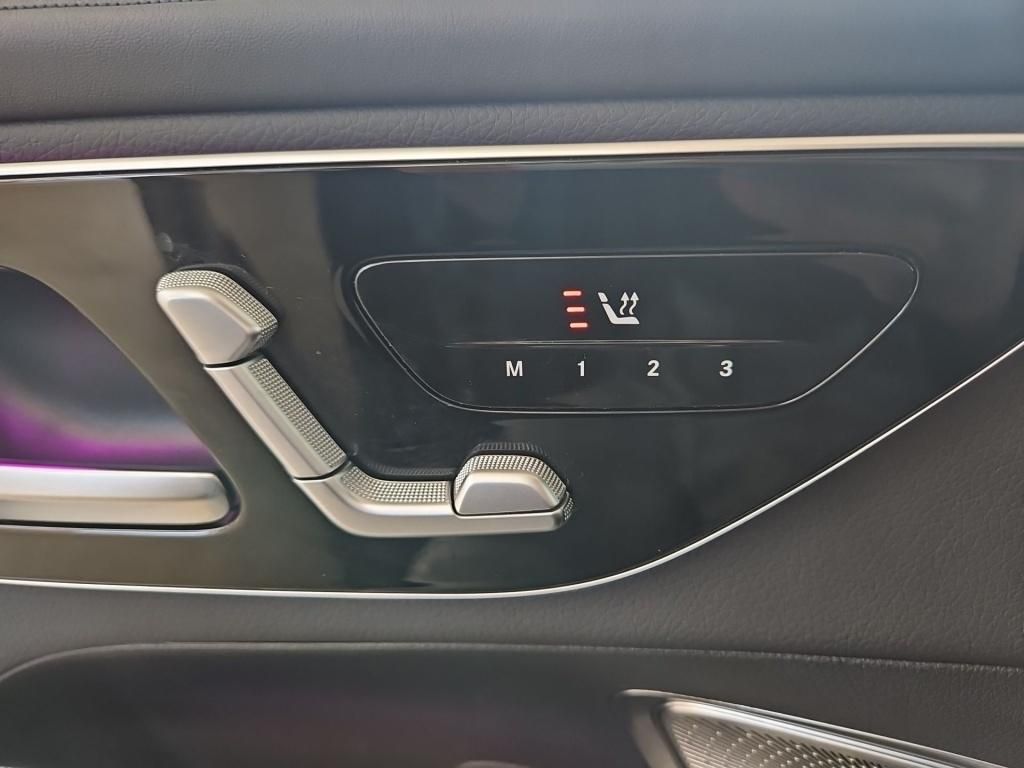 Fahrzeugabbildung Mercedes-Benz GLC 300 4M AMG AHK ACC Pano Memo HUD LED Burm.