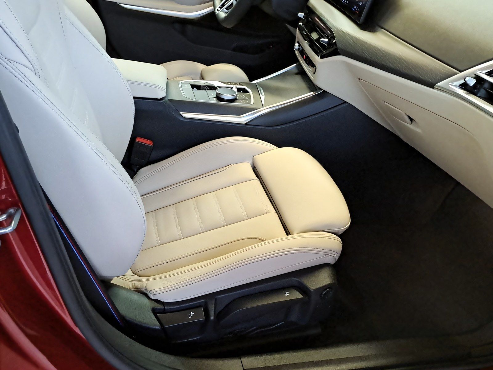 BMW 320 - Bild 7