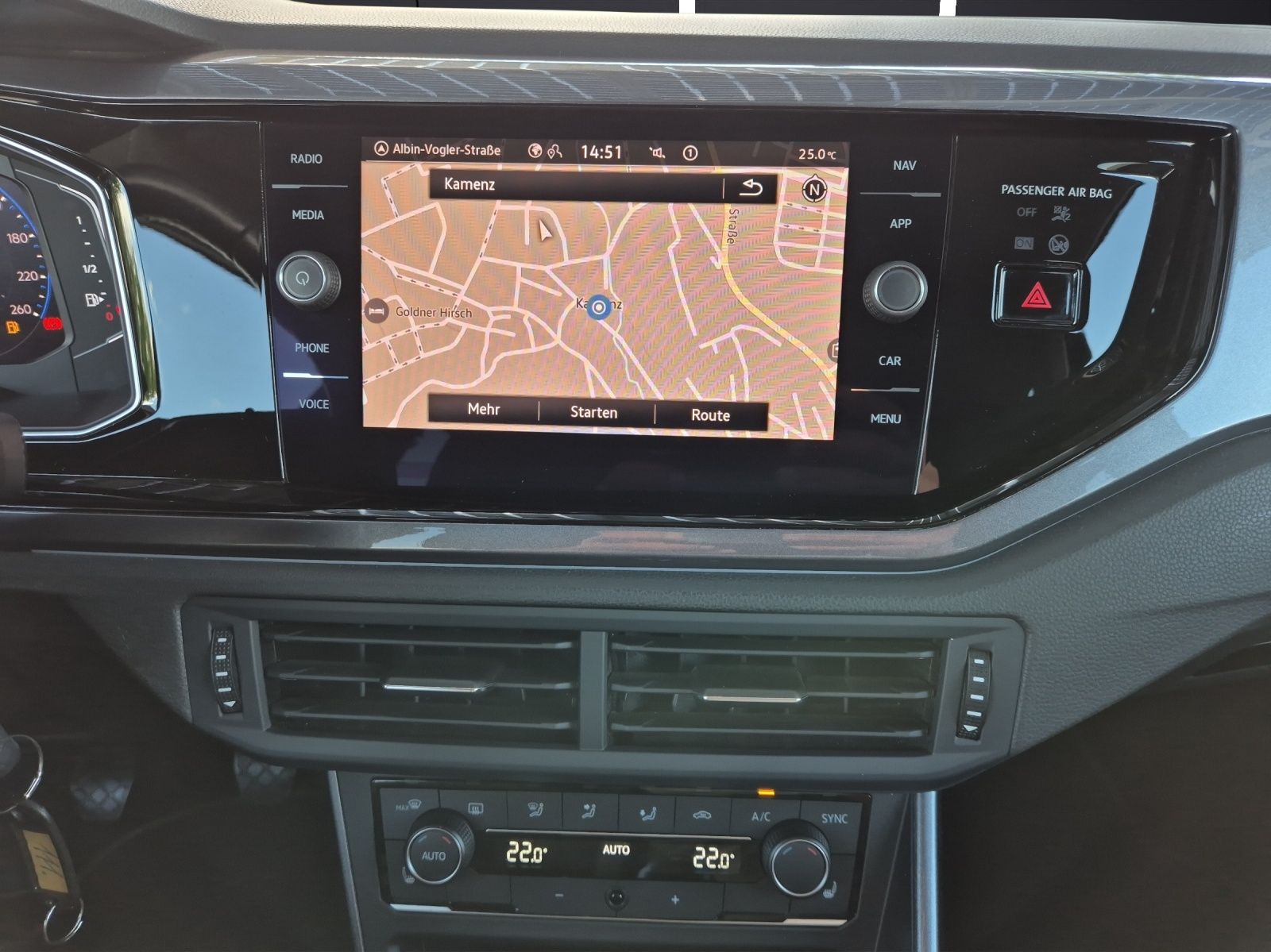 Fahrzeugabbildung Volkswagen Polo TSI Highline Navi AID RFK SH LM