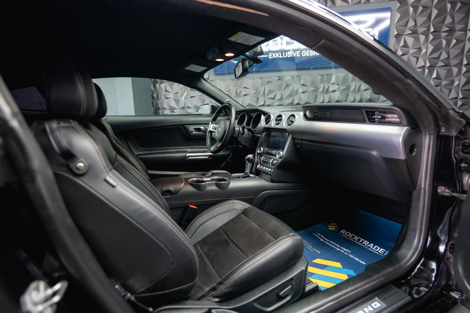 Fahrzeugabbildung Ford Mustang Shelby GT 500 5.0 V8 Performance PREMIUM