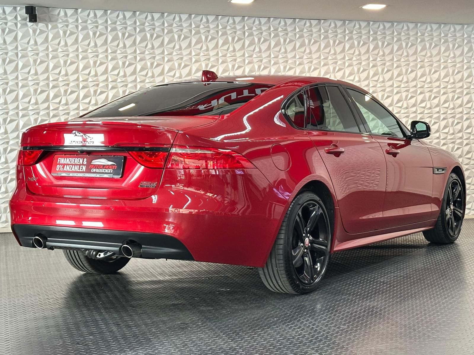 JAGUAR XF R-Sport 25d AWD LED#AHK#NAVI#TEMPO#KLIMA#SHZ - Image 8
