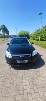 Ford Focus 1,6 Ti-VCT White Magic Turnier White Magic - Ford Focus mit Benzin-Antrieb: Kombi, Magic Turnier