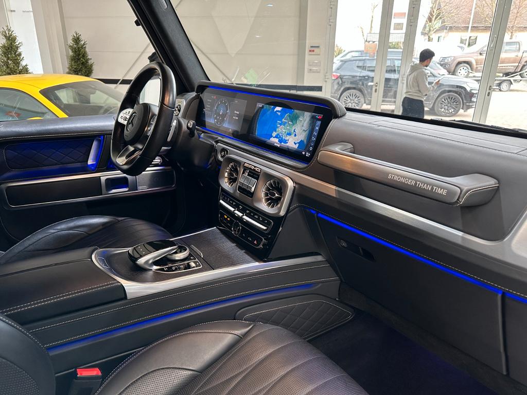 Mercedes-Benz G 400