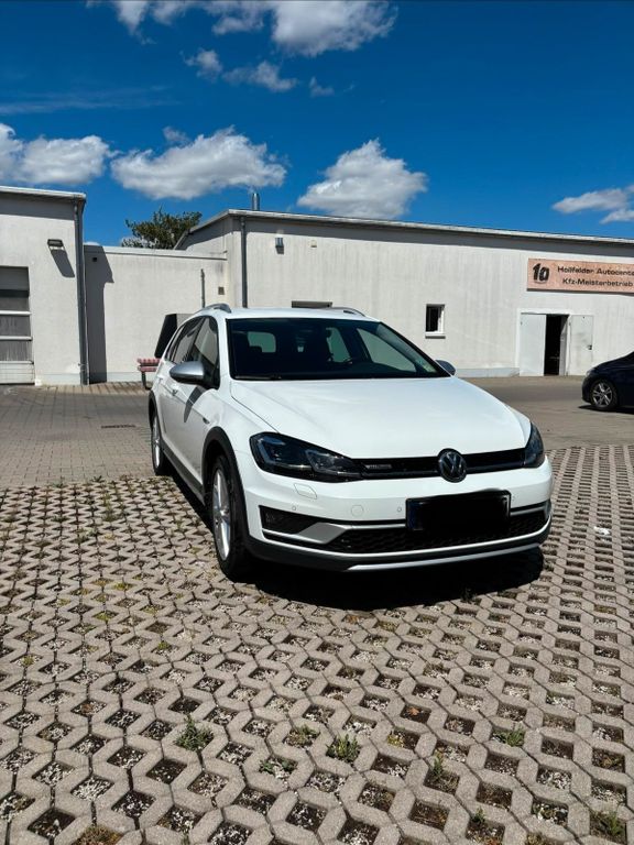 Image of Volkswagen Golf