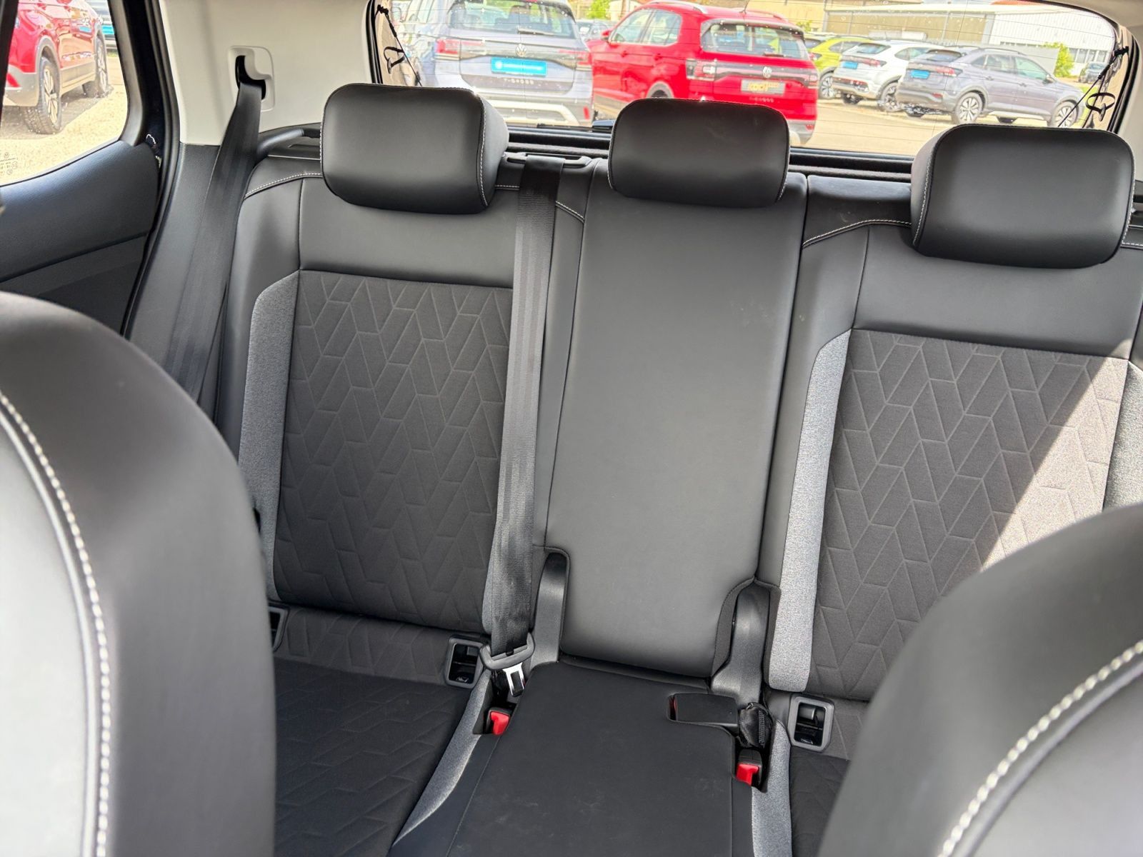 Volkswagen T-Cross - Bild 11