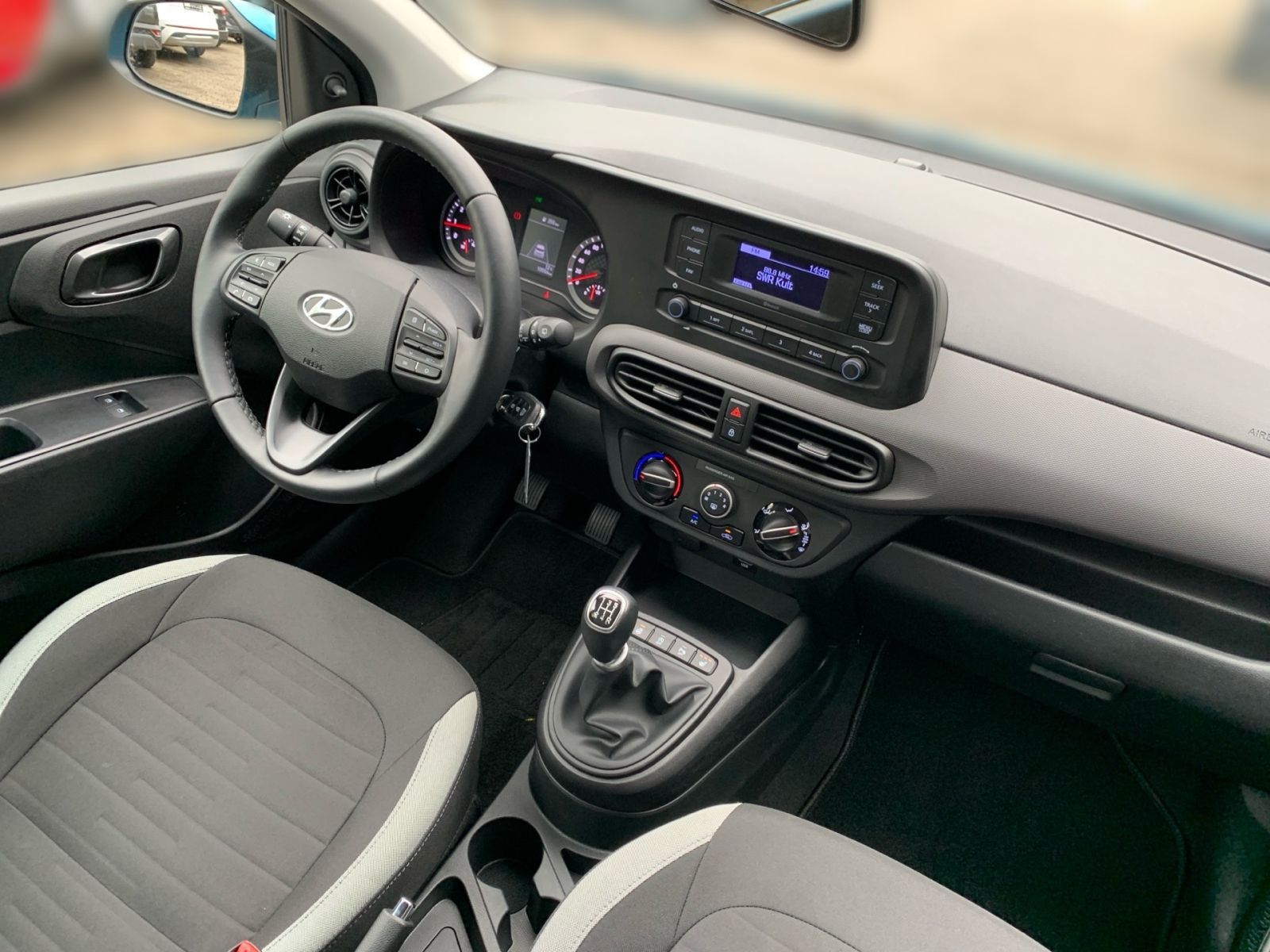 Fahrzeugabbildung Hyundai i10 1.0 Select Sitzheizung Einparkhilfe