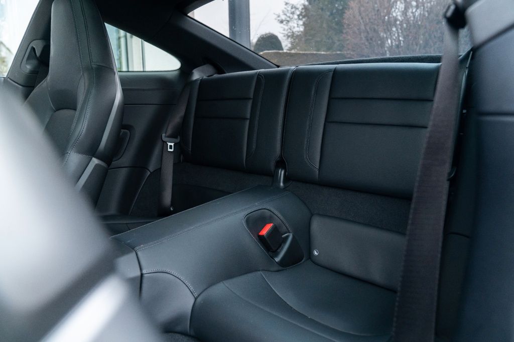 ANDERE Techart T Sport R/ SCHALTER/ 505 PS/ MATT CARBON ANDERE Techart T Sport R/ SCHALTER/ 505 PS/ MATT CARBON