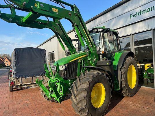 John Deere 6120M