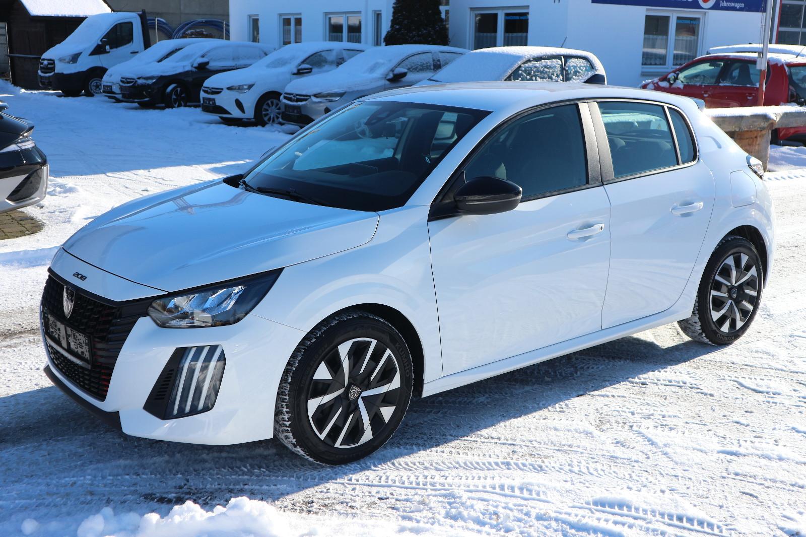 Peugeot 208 Active Puretech NAVI PDC TEMPOMAT