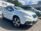 Peugeot 2008 Allure*Scheckheft*PAno*NAvi*Garantie* - Peugeot 2008: Kleinwagen