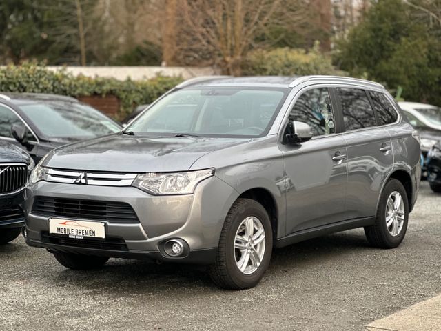 Mitsubishi Outlander Plus 2WD 7-SITZE*CAM*