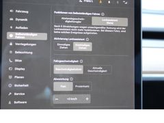 Fahrzeugabbildung Tesla Model 3 Standard Range Plus RWD*Panorama*Kamera*