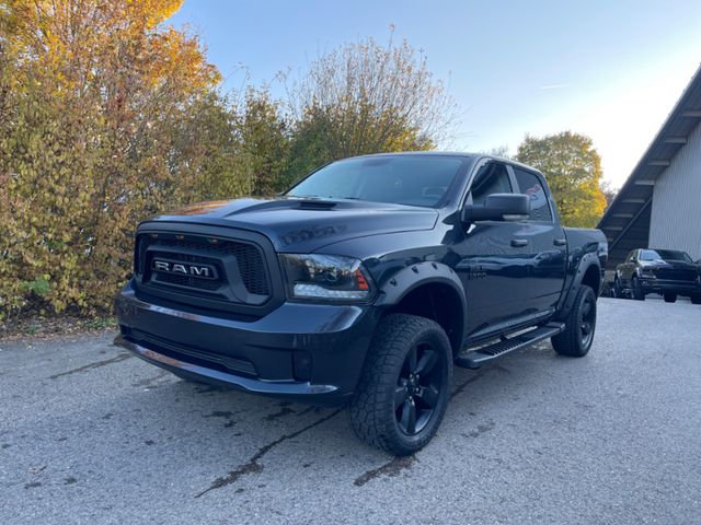 Dodge RAM 1500 HEMI 5.7L CREW CAB SPORT HOCH & BREIT