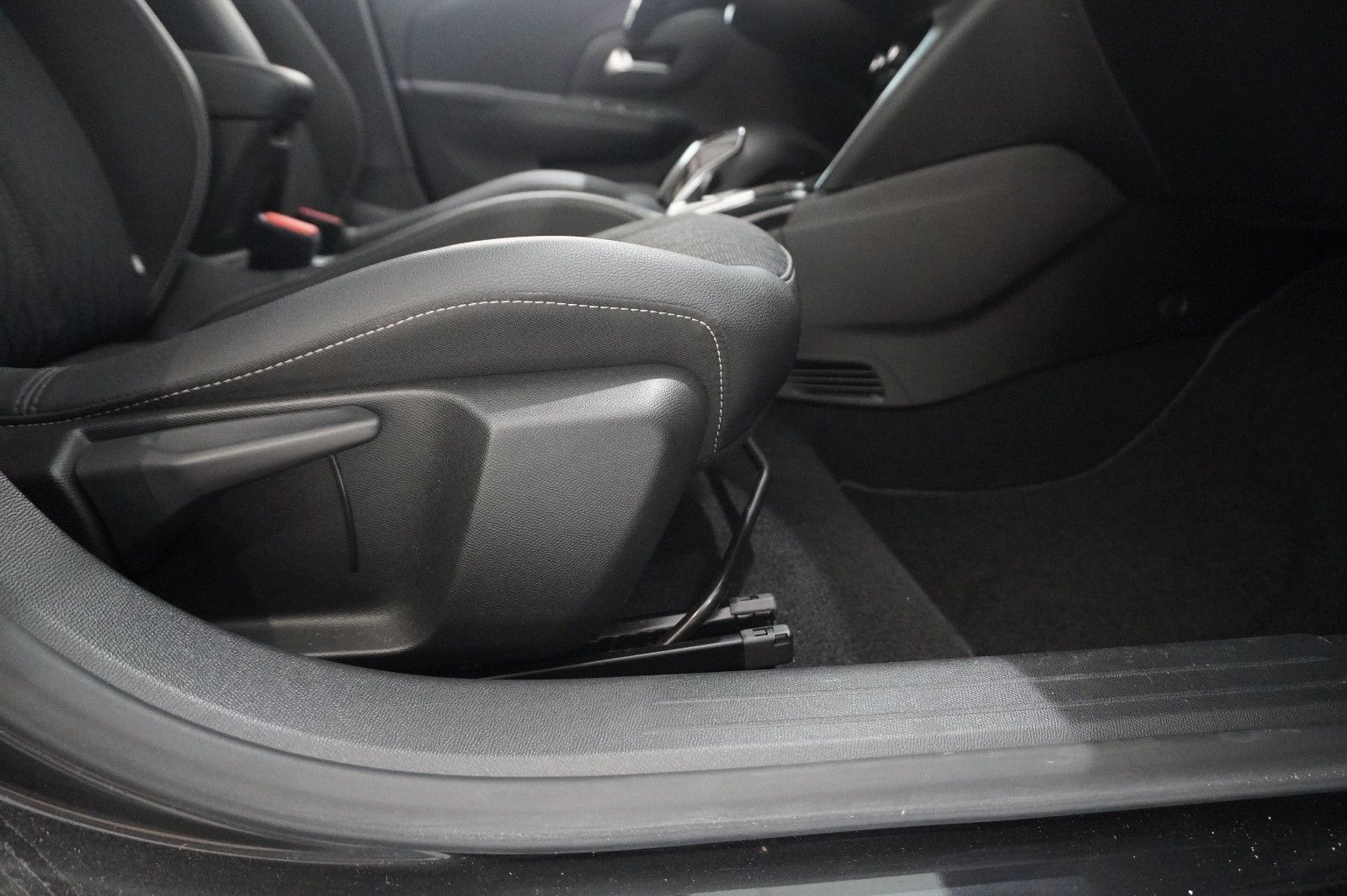 Fahrzeugabbildung Opel Corsa-e F ELEGANCE 3-PHASIG NAVI/LED/KAMERA/DAB+