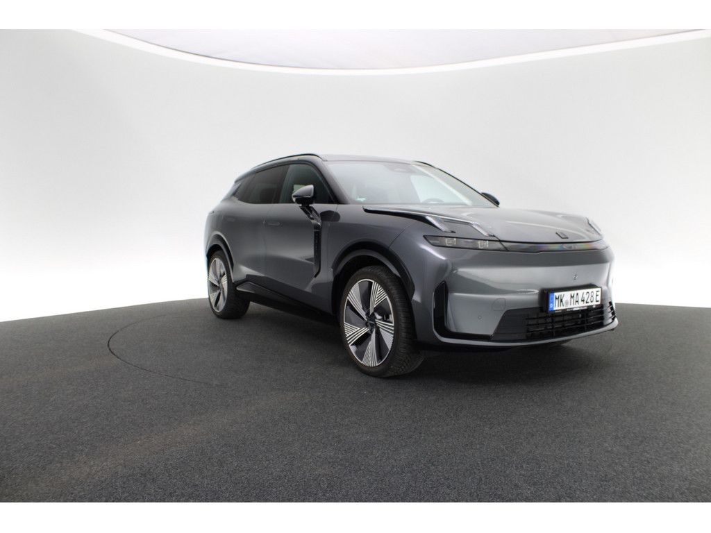 Lynk & Co 08
