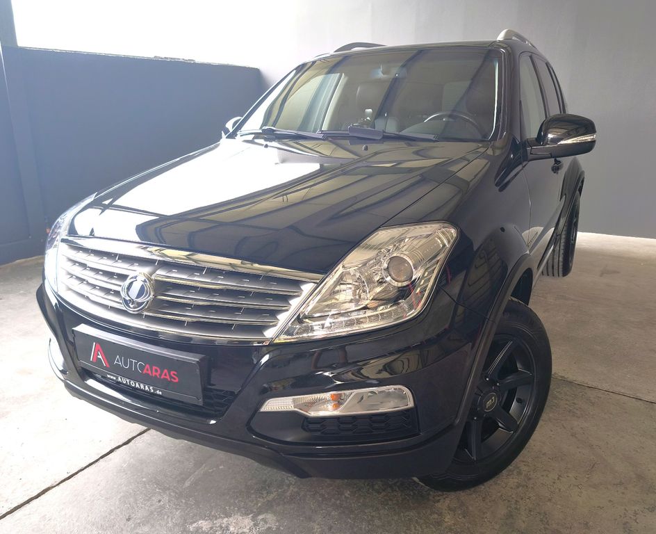 Image of Ssangyong REXTON