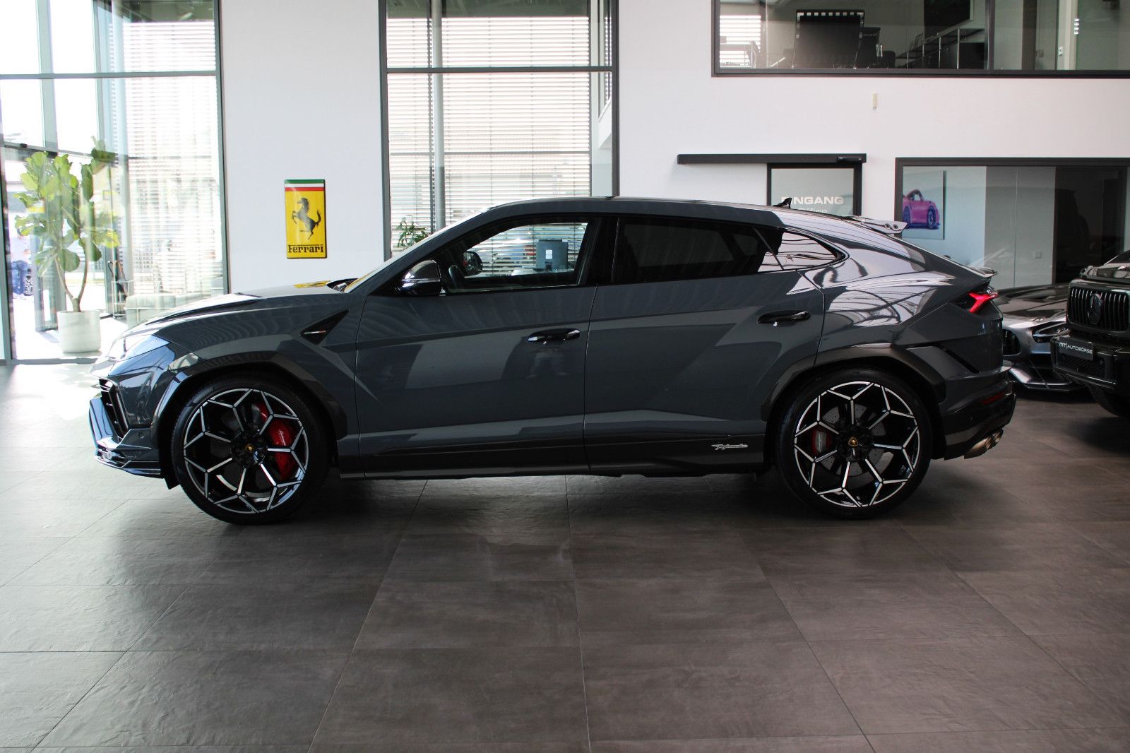 Lamborghini URUS PERFORMANTE EXKLUSIV FULL CARBON B&O 3D 23 foto 3