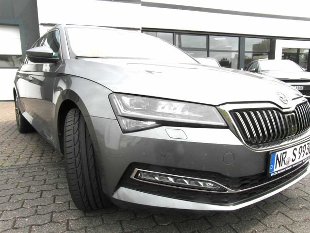 Skoda Superb III Combi Diesel 2.0 TDI DSG Style,360',N