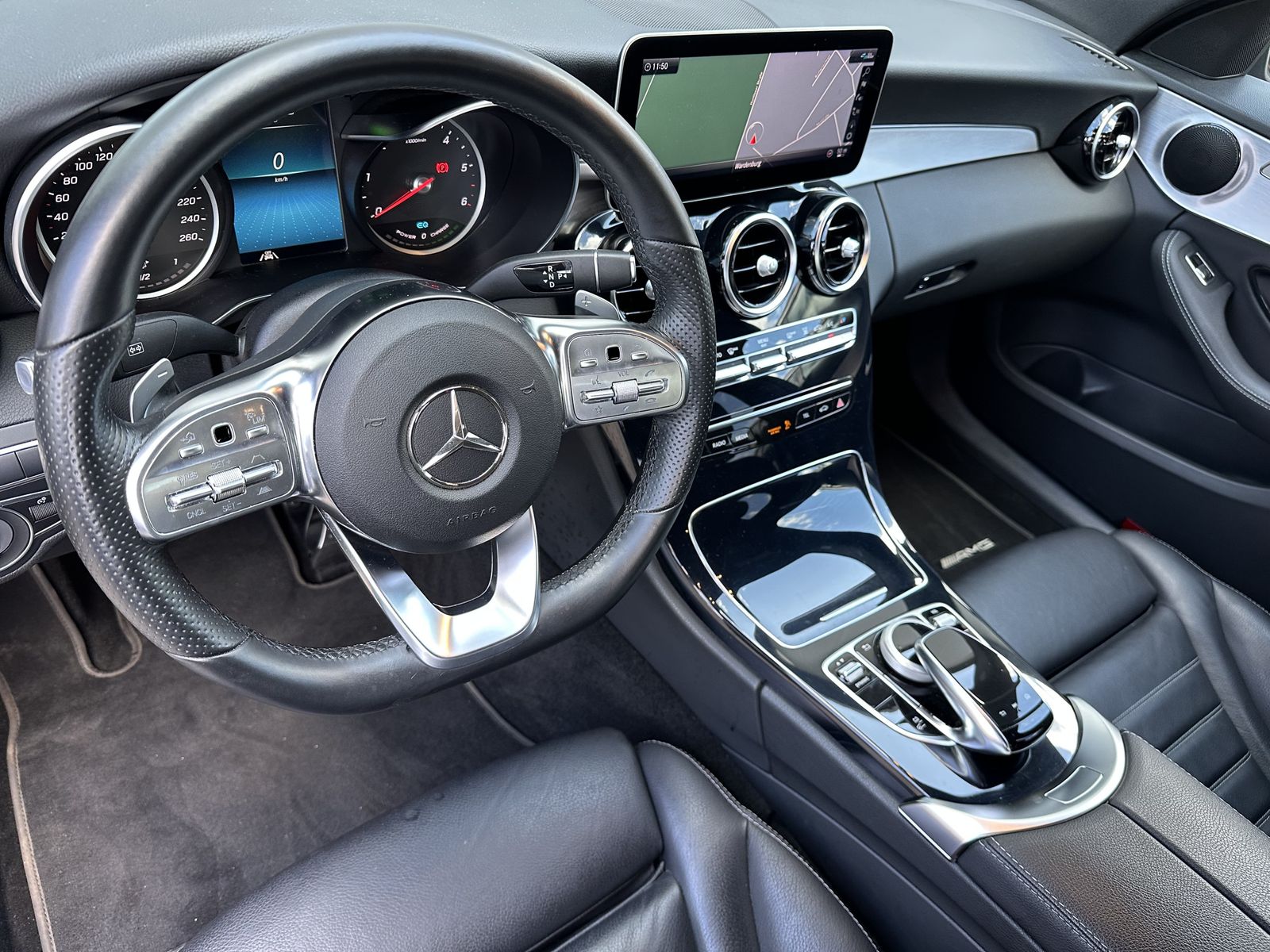 Fahrzeugabbildung Mercedes-Benz C 300de AMG-Line NIGHT-PAKET+NAV+LED+DISTRONIC