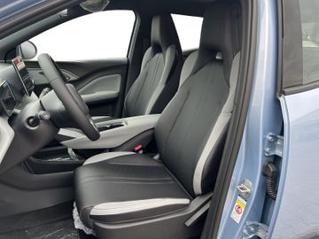 BYD Dolphin Surf Elektromotor Active 30 kWh Kam.+Nav