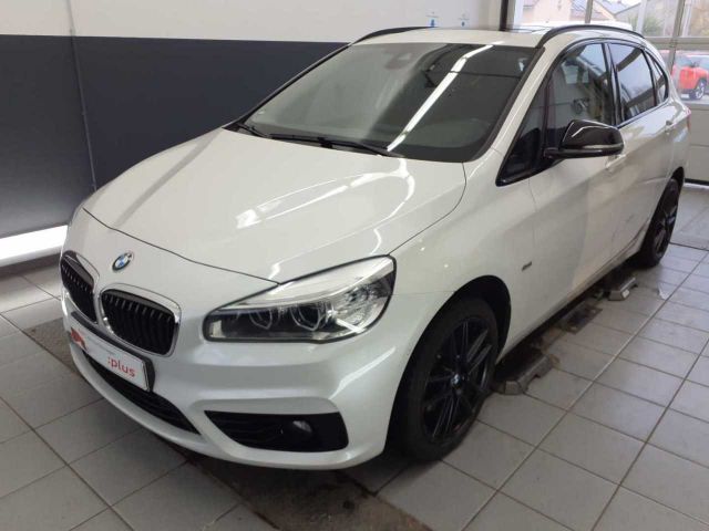 BMW Active Tourer 218 i Sport Line 136PS AUTOM. PANO