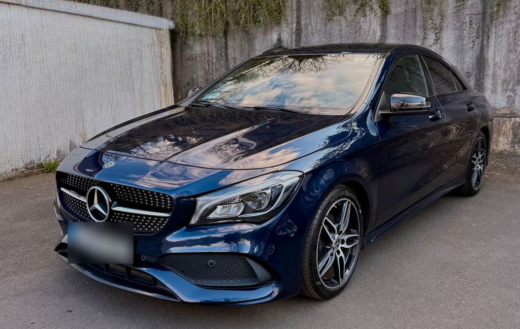 Image of Mercedes-Benz CLA 200