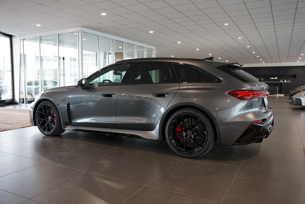 AUDI RS5 Avant | HuD | Ceramic | Pano | Tech pro AUDI RS5 Avant | HuD | Ceramic | Pano | Tech pro
