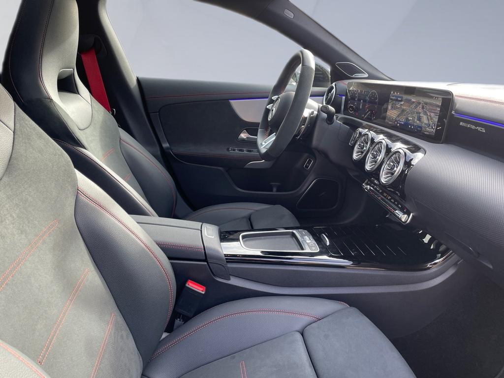 Mercedes-Benz CLA 45 AMG Shooting Brake