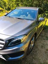 Mercedes-Benz Mercedes-benz GLA 200 d Automatic 4Matic Sport - Mercedes GLA-Klasse mit Halbautomatikschaltung