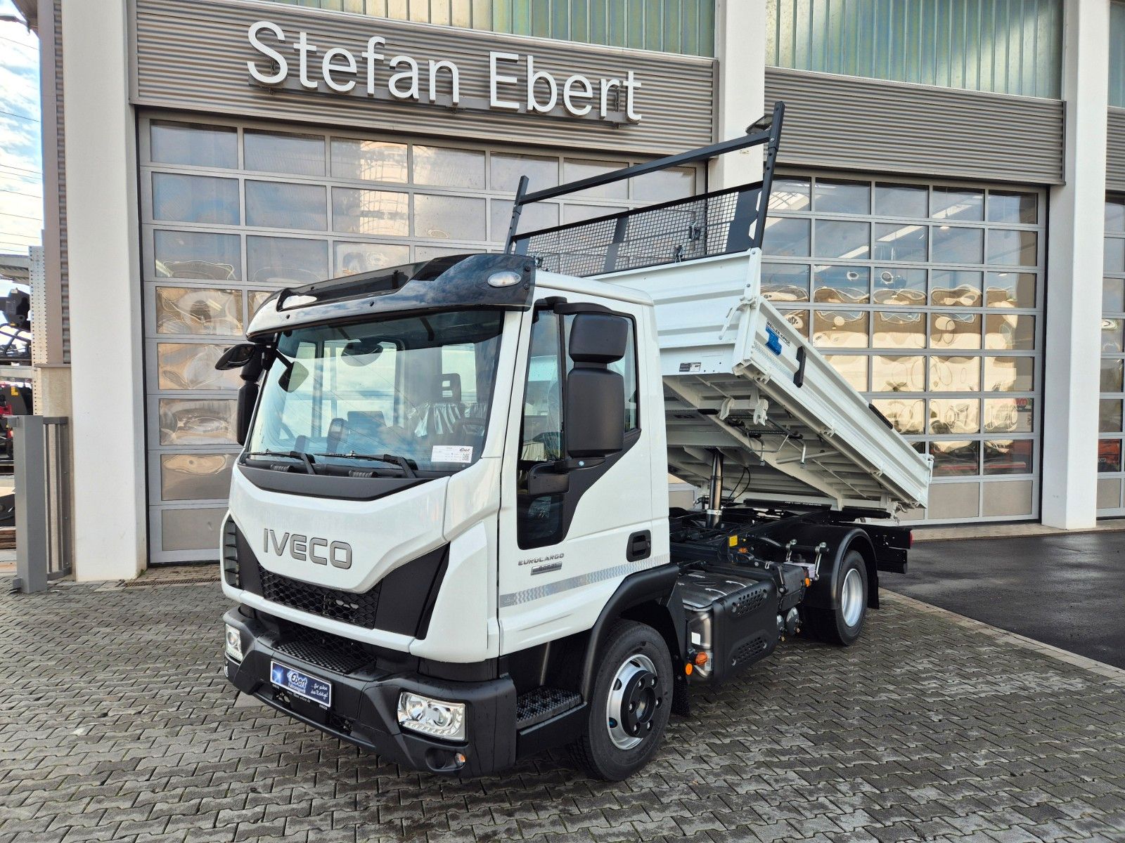 Fahrzeugabbildung Iveco Eurocargo ML80E21 Meiller 2x AHK 3 Sitze Klima