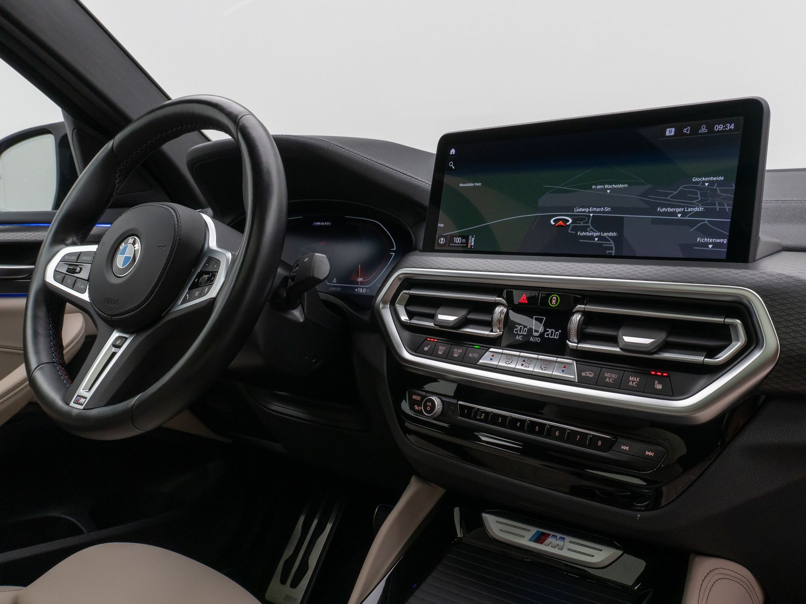 Fahrzeugabbildung BMW X4 M40i Panorama Laser Kamera HUD DAB HiFi AHK