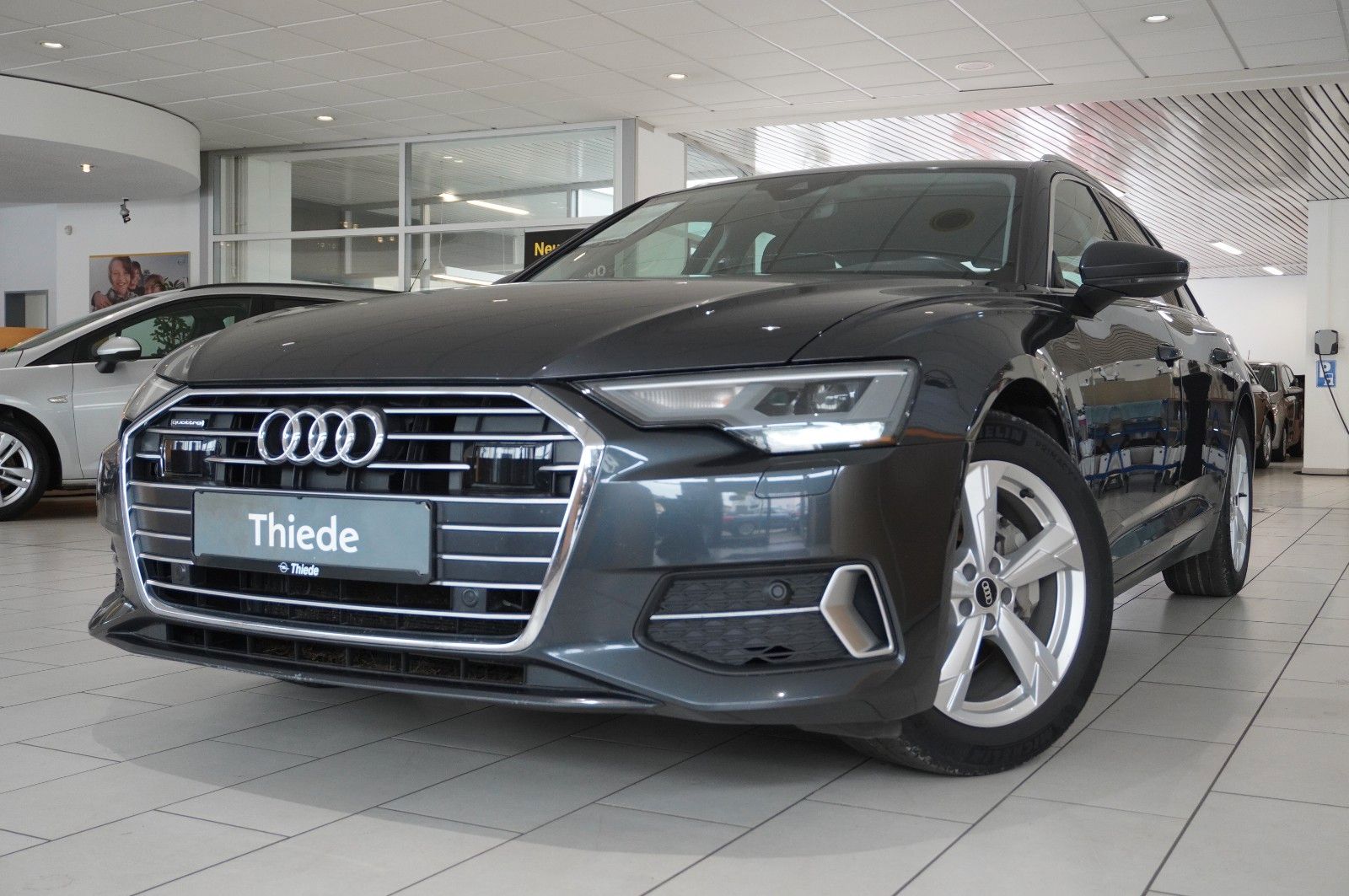 Fahrzeugabbildung Audi A6 Avant 40 TDI QUATTRO SPORT NAVI/ACC/SH/AHK