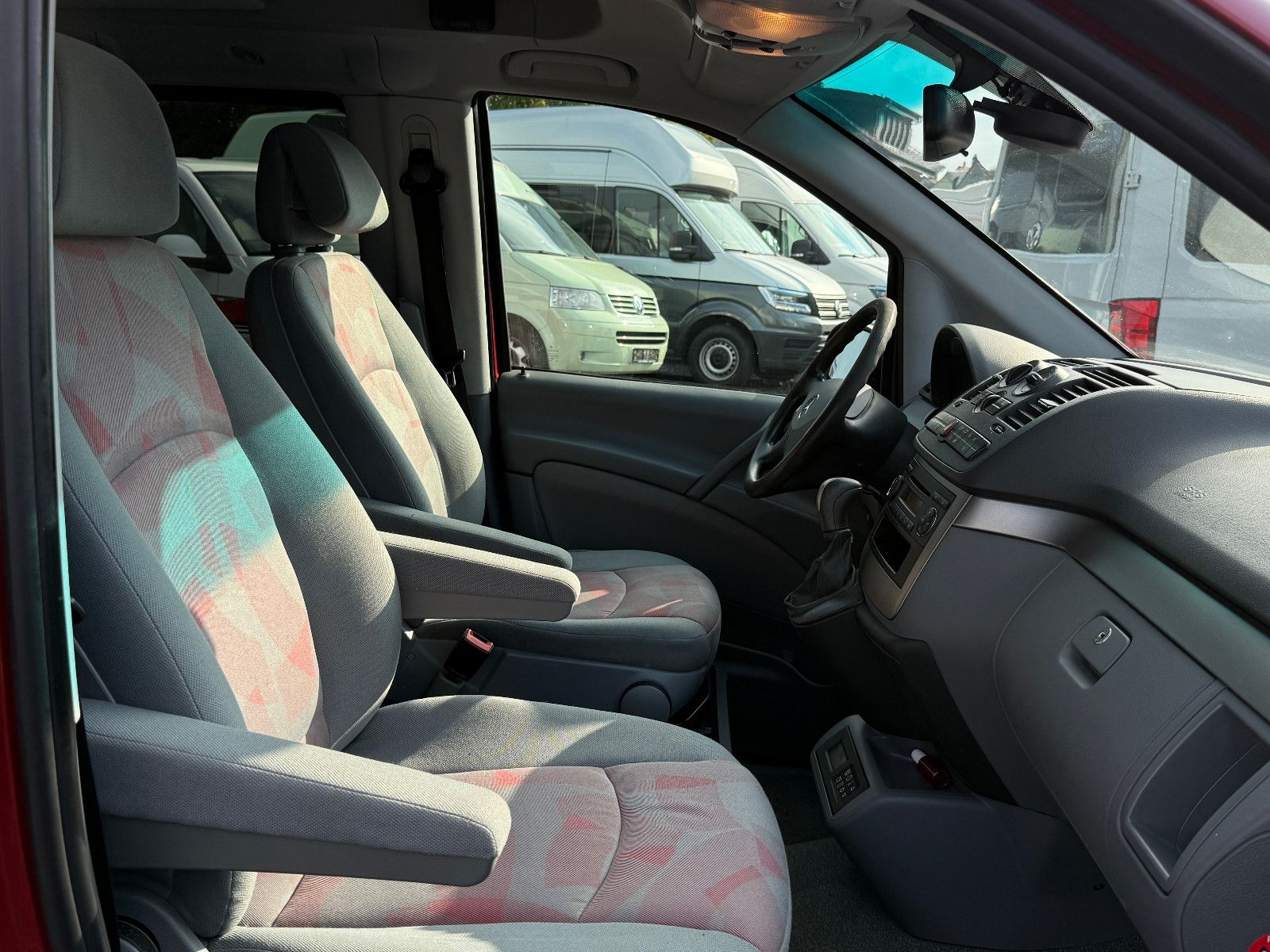 Fahrzeugabbildung Mercedes-Benz Viano Marco Polo 3.0 CDI Aut AHK Klima Sthz PDC