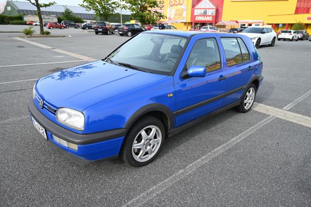 Volkswagen Golf 3 GTI Colour Concept, TÜV jazzblue 3....