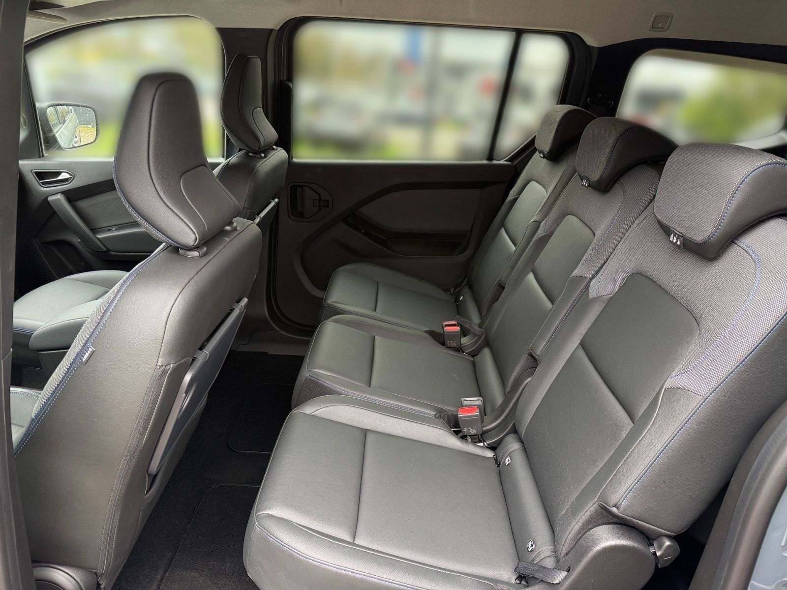 Fahrzeugabbildung Nissan Townstar DIG-T 130 L2 Tekna AT *7-SITZER*360°-KA