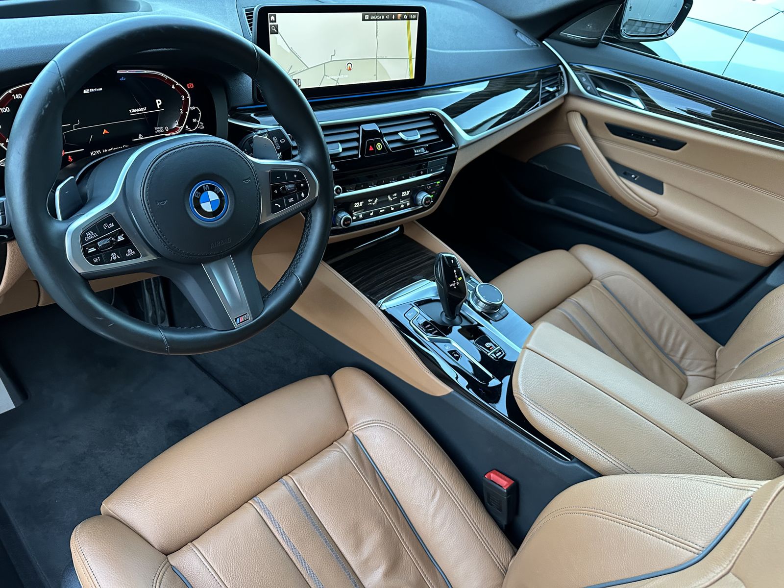 Fahrzeugabbildung BMW 530e Touring xD M-Sport Pro NAV+LASER+AHK+HEADUP