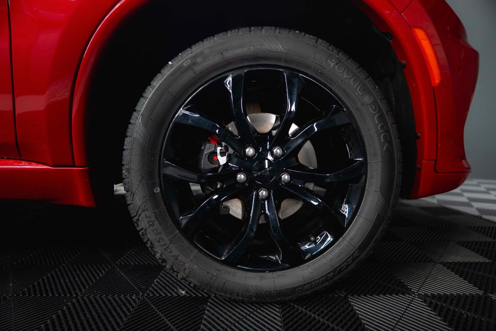 Fahrzeugabbildung Dodge Durango 3.6 V6 R/T 4x4 Night SRT Styling LPG 19%