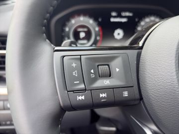 Nissan Qashqai Tekna 4x4*HUD*Pano*Navi*Leder*LED*ACC*
