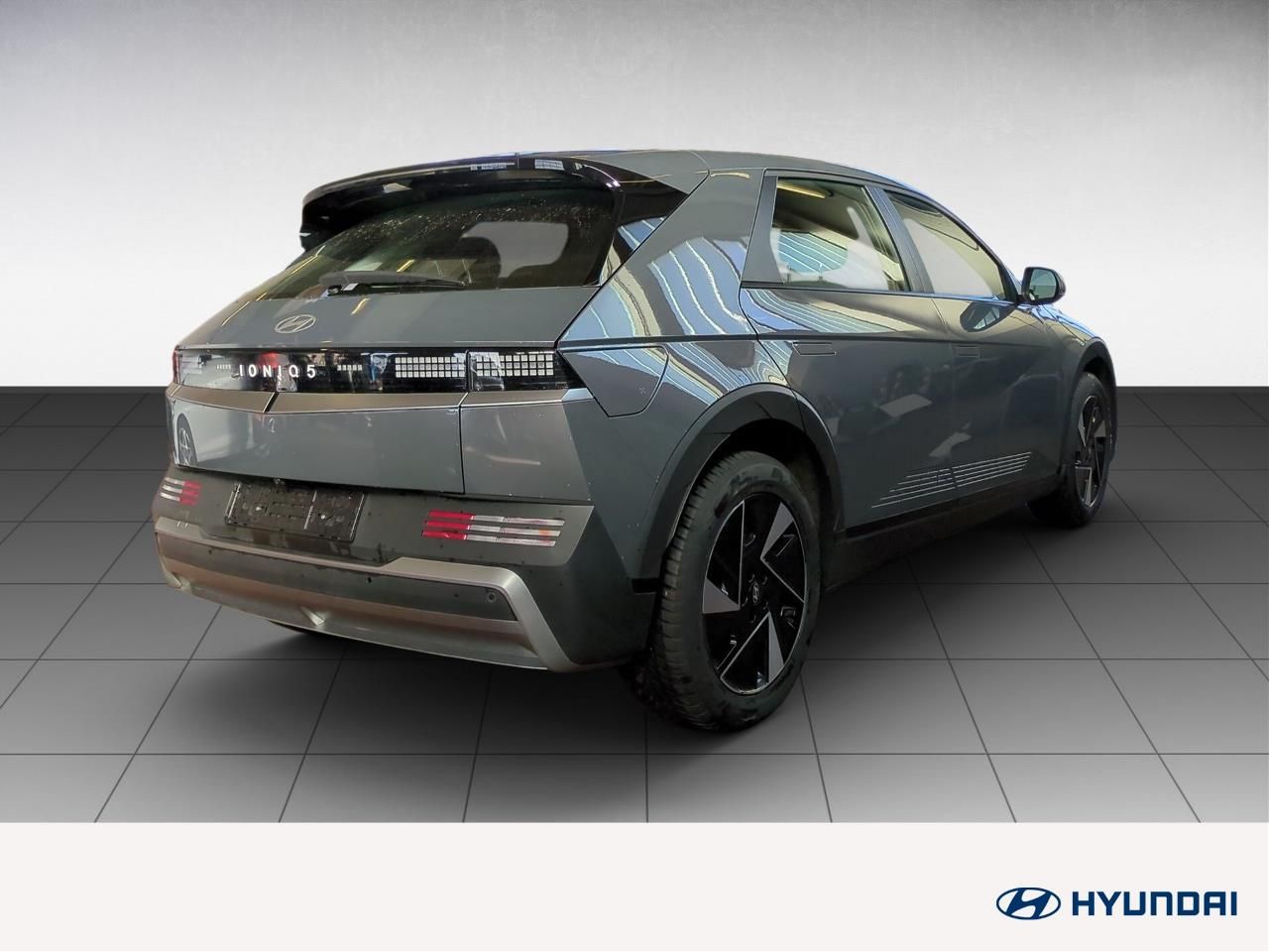 Fahrzeugabbildung Hyundai IONIQ 5 DYNAMIQ 84KWH EL.HECK*SHZ*LHZ*LED*KLIMAA