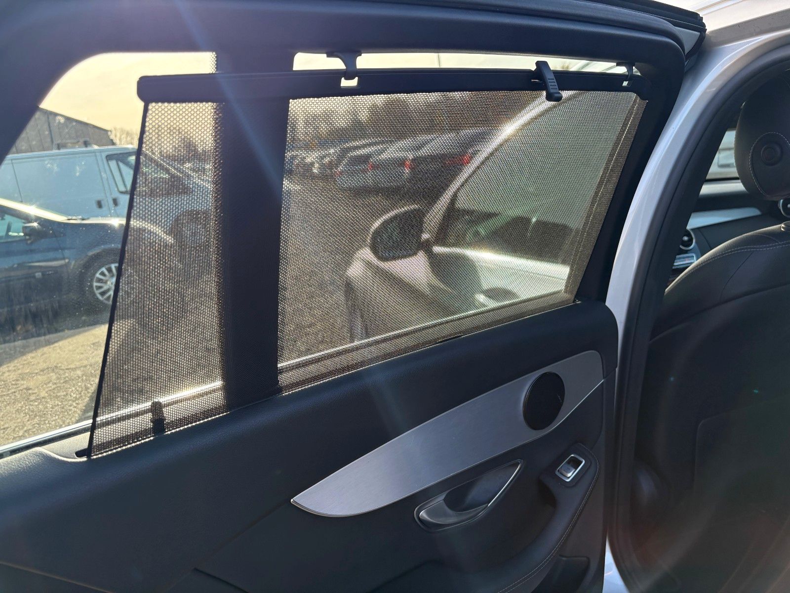 Fahrzeugabbildung Mercedes-Benz C 200 T AVANTGARDE Navi Leder SPORTSITZE PDC 2HD