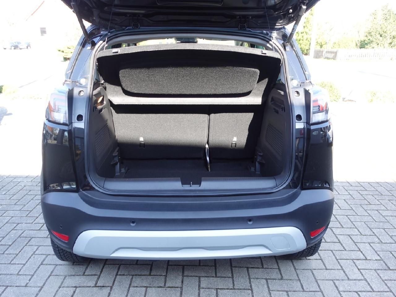 Fahrzeugabbildung Opel Crossland 1,2 Elegance Automatik Anhängerkupplun