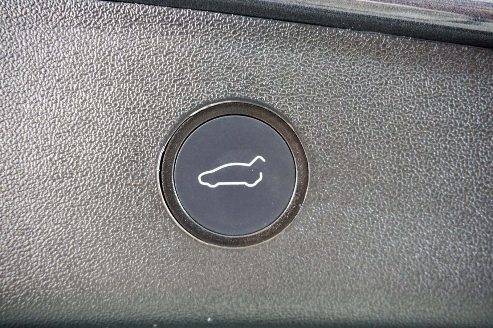 Tesla Model 3 Performance Dual AWD Pano Kamera LED foto 20