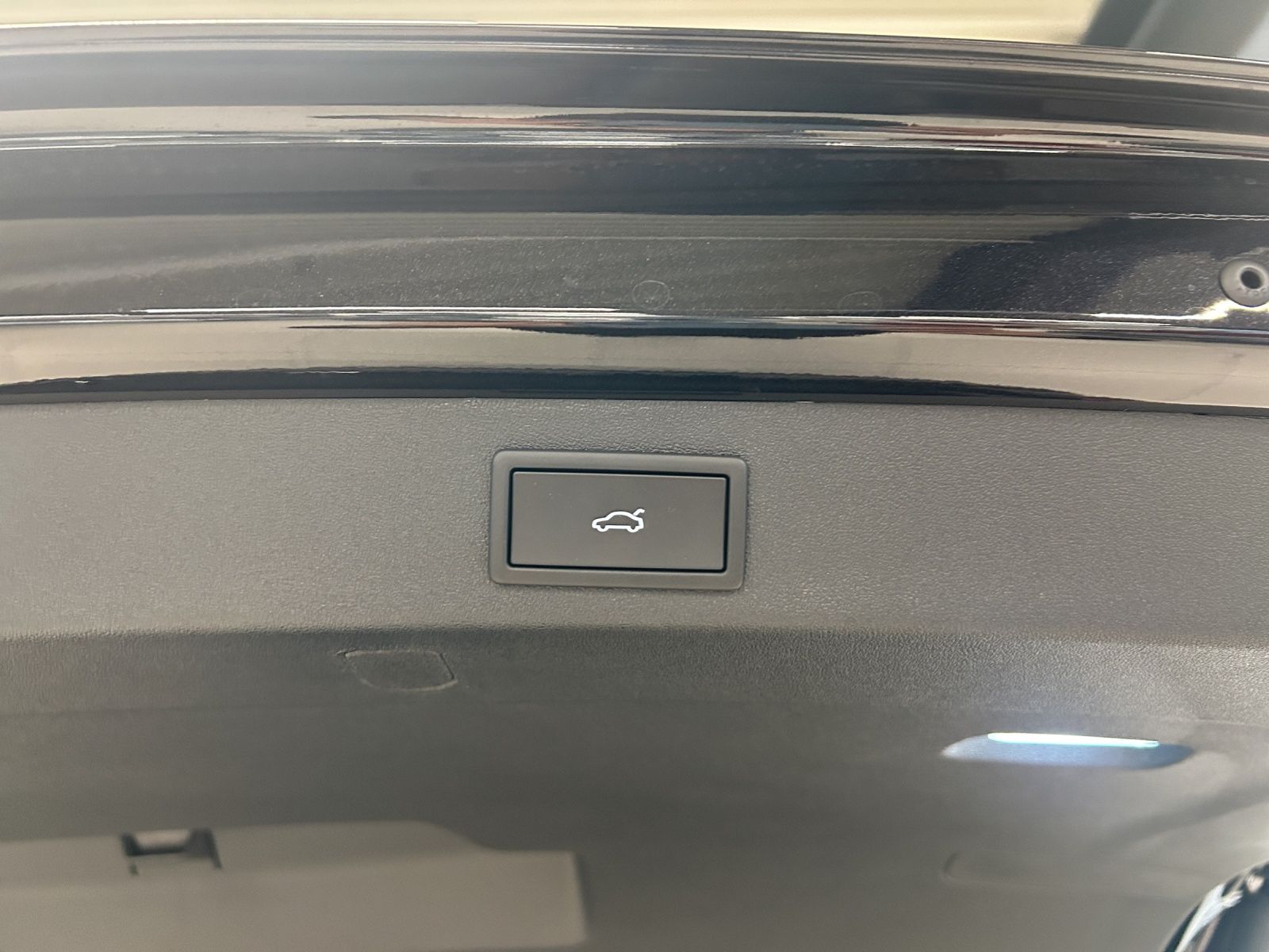 Fahrzeugabbildung SKODA Kodiaq 2.0 TDI 142 kW 4x4 Sportline AHZV MATRIX