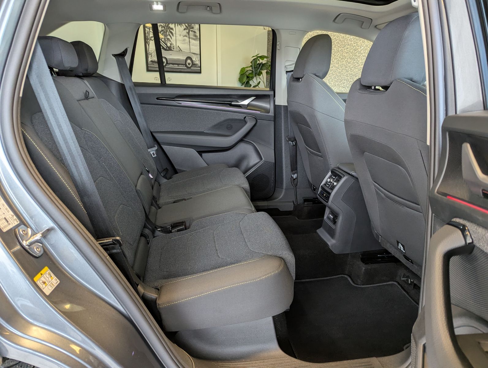 SKODA Kodiaq 2.0 4x4 Selectio Pano Matrix StHz AHK 19" - Image 16