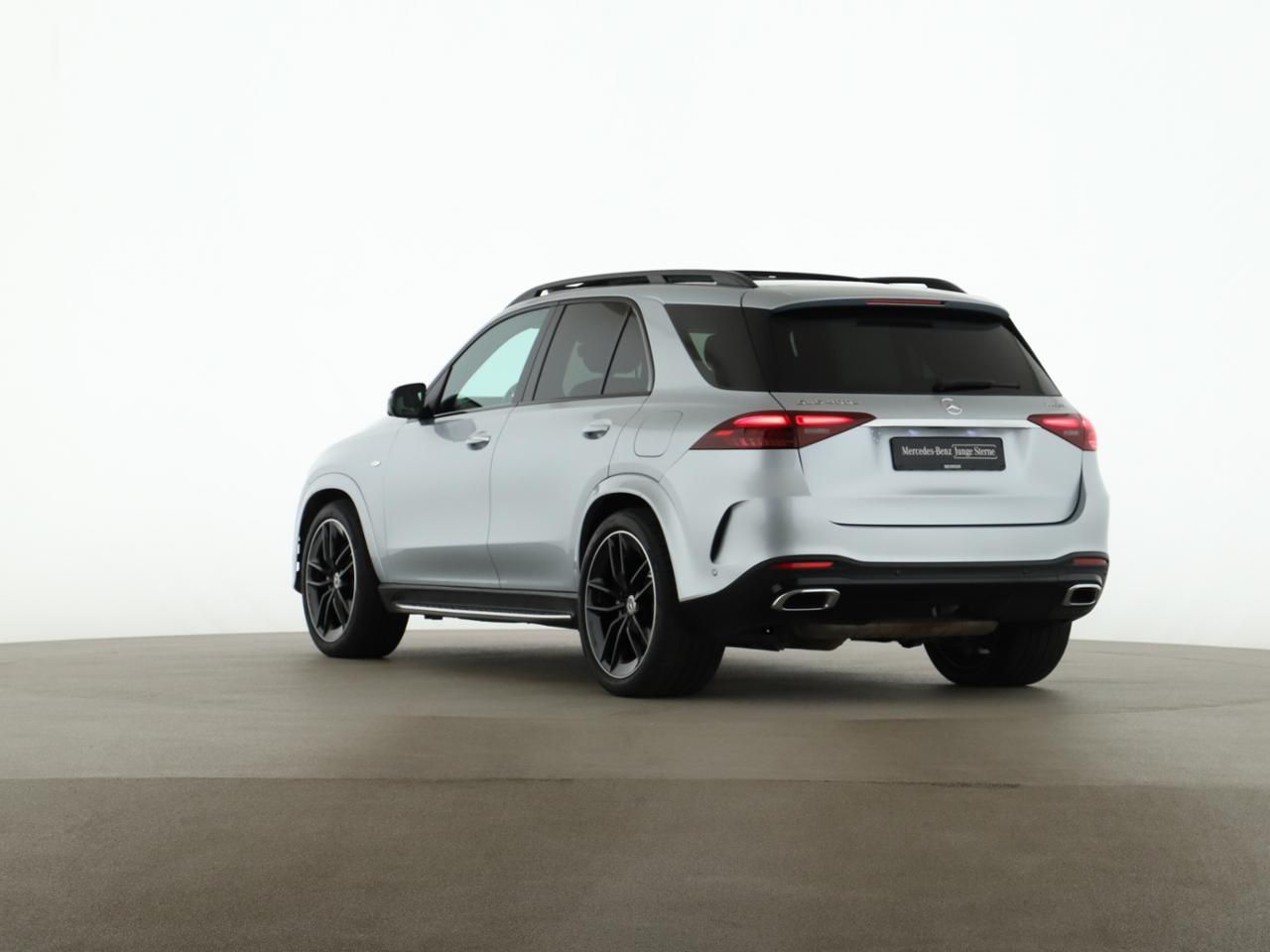 Mercedes-Benz GLE 400 e 4M AMG Night Massage Pano AHK HUD 360 foto 4