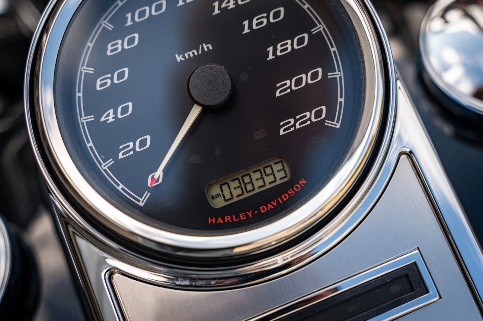 Fahrzeugabbildung Harley-Davidson FLHRC Road King Classic 103 CUI - PENZL  AUSPUFF