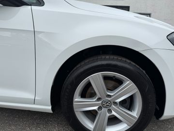 Volkswagen Golf - 4