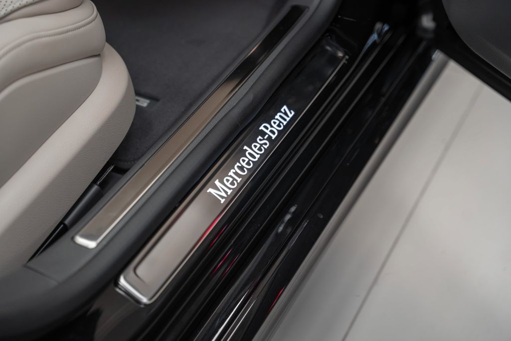 S 450 d 4MATIC L 2027 BLACK/BEIGE AMG PANO - Bild 20