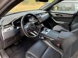 Jaguar F-Pace D200 R-DYNAMIC S AWD Black Pack AHK - gebrauchte Jaguar F-Pace aus dem Jahr 2021