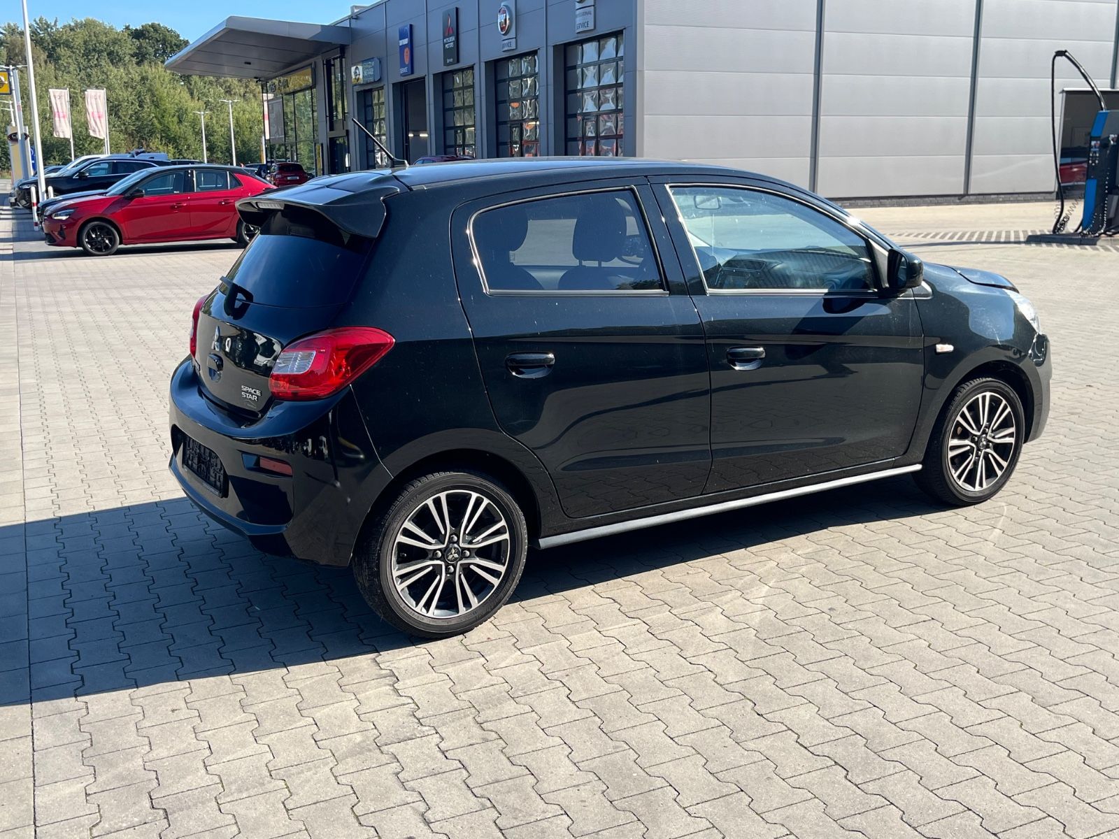 Fahrzeugabbildung Mitsubishi Space Star 1.2 CVT Edition+ UNFALL-&HAGELSCHADEN
